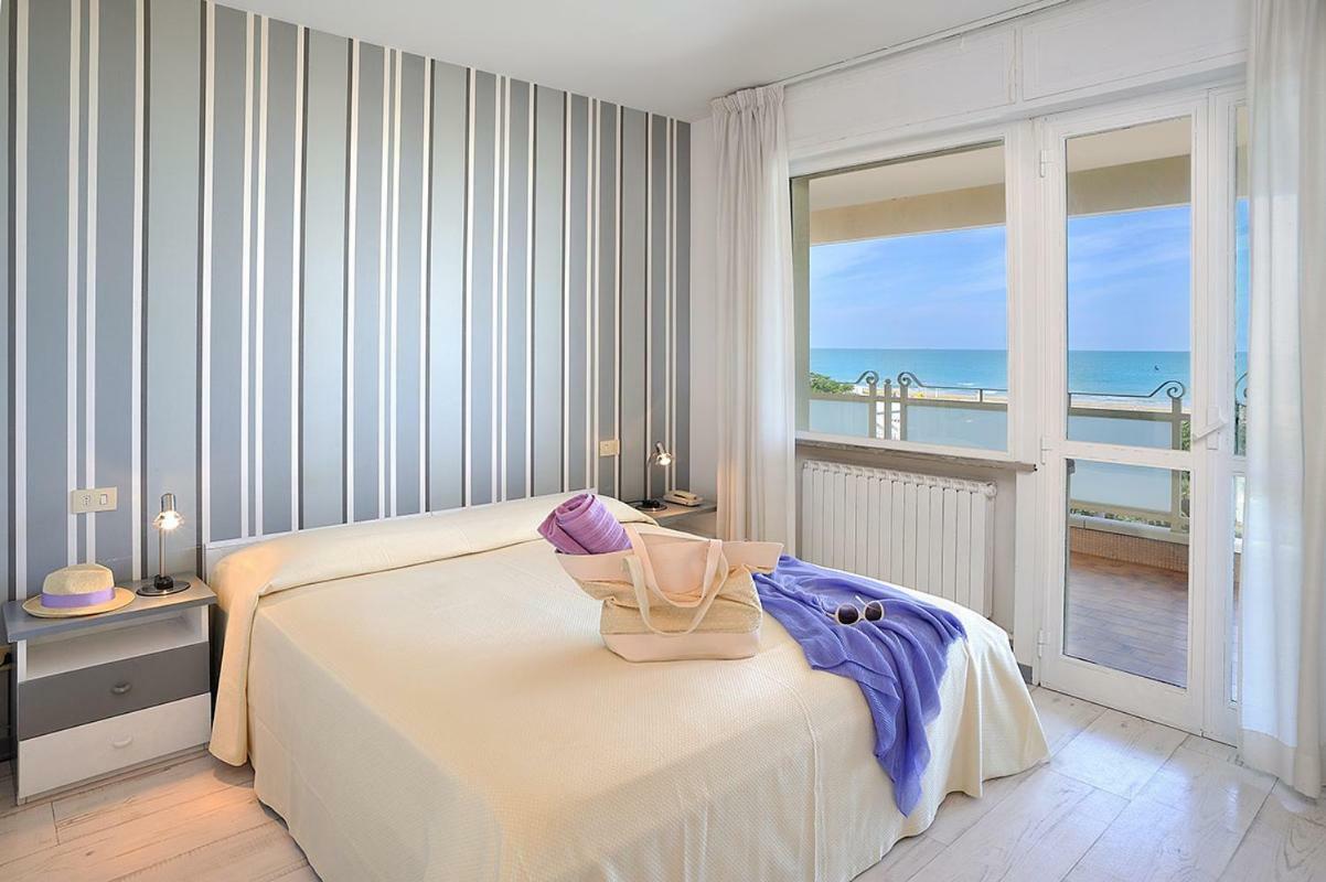 Residence Riccione Beach Apartments エクステリア 写真